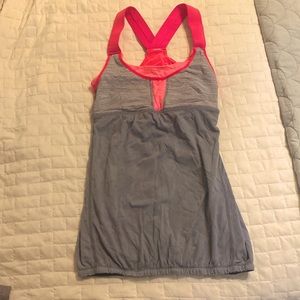 Lululemon tank with built in bra
